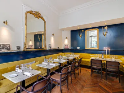 Venezia & Firenze Lounges: Elegant Paris Event Venues with Terrace Ambience