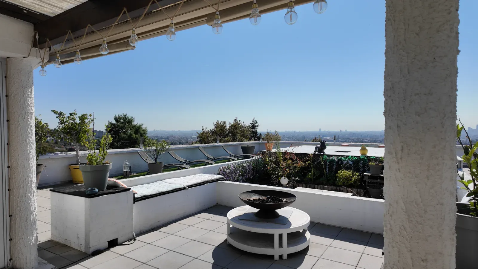 Panoramic Penthouse with 360° Terrace and view over Paris