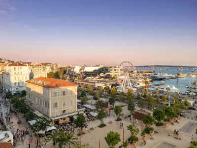 Elegant Cannes Restaurant for Professional Events & Dining