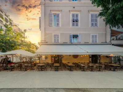 Elegant Cannes Restaurant for Professional Events & Dining