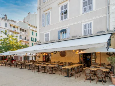 Elegant Cannes Restaurant for Professional Events & Dining