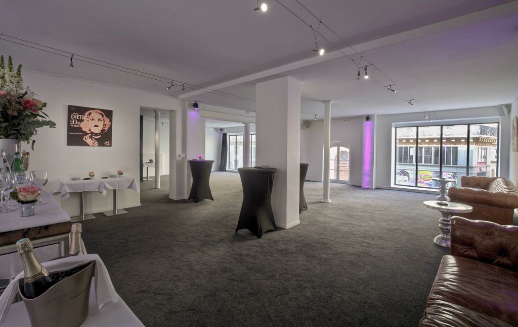 Espace Studio: Modern Event Venue in Paris for Weddings, Parties & Meetings