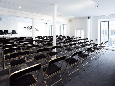 Espace Studio: Modern Event Venue in Paris for Weddings, Parties & Meetings