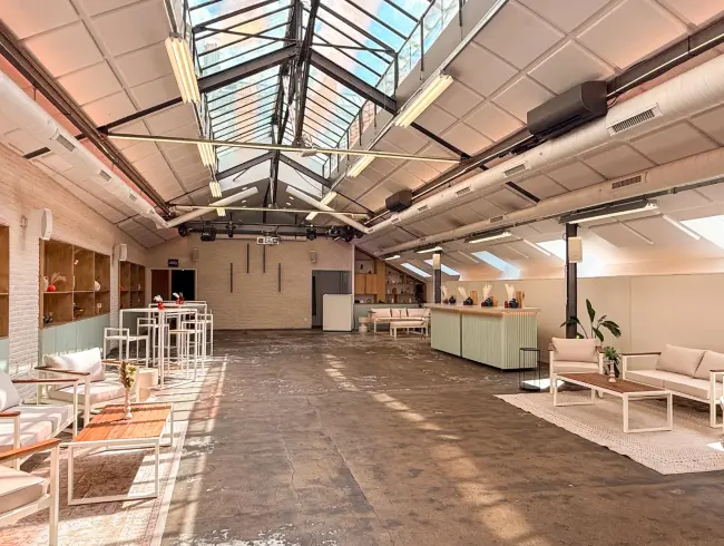 Elegant Glass Venue in Paris for Events & Gatherings