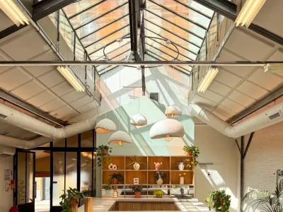 La Verrière : Lieu Élégant Sous Verrière à Paris pour Événements