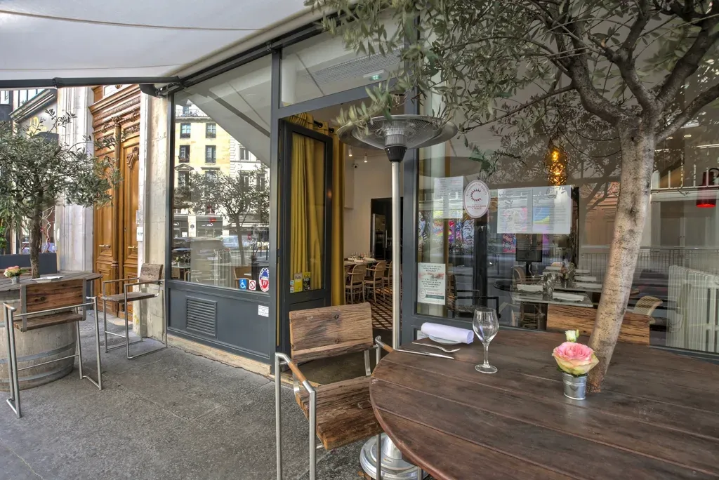 Cantinetta: Exclusive Private Dining & Cocktail Space in Paris