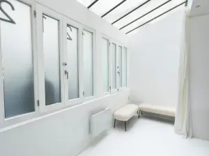 Creative Studio in Paris: Flexible Courtyard Space for Events & Production