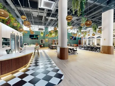 Versatile Event Space in Le Marais 20m² Modular Venue