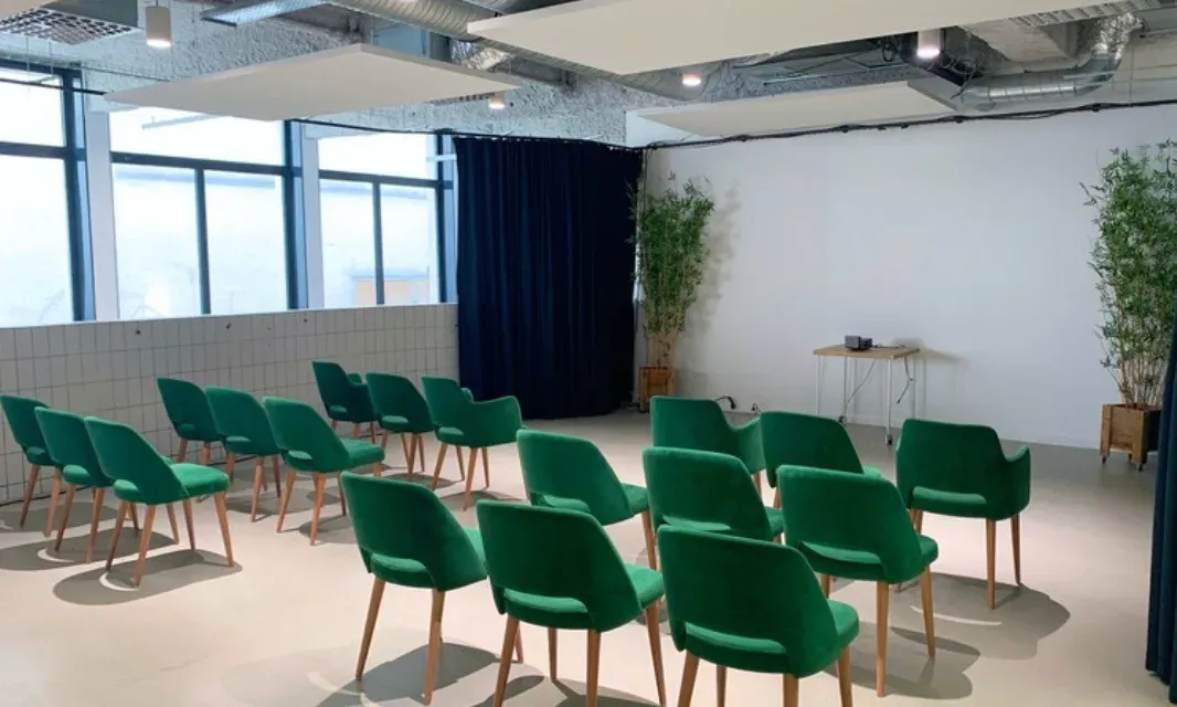Lieu Modulaire Hybride à Lille : Espace Adaptable pour Événements