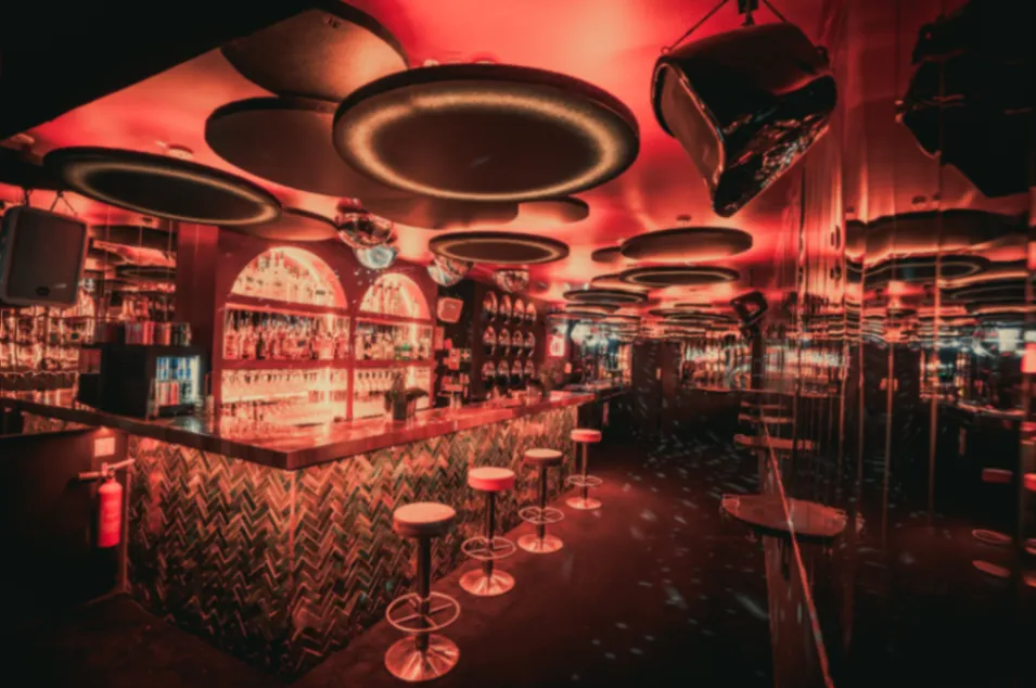 Night Club Cannes: Elegant Cocktail Bar & Event Venue