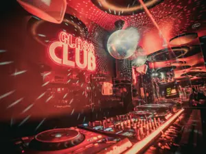 Night Club Cannes: Elegant Cocktail Bar & Event Venue