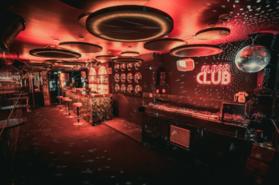 Night Club Cannes: Elegant Cocktail Bar & Event Venue