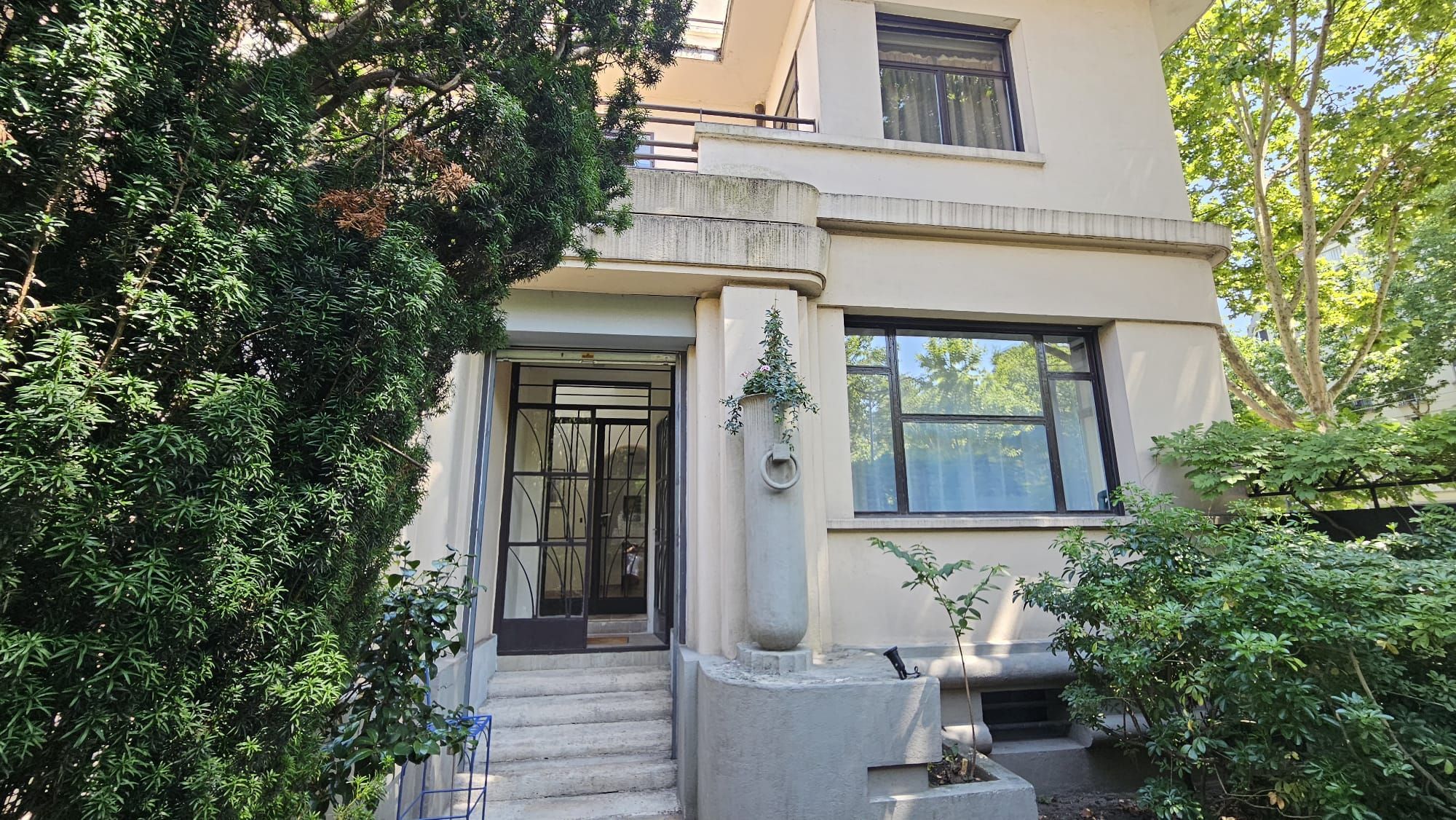 Jardin de 40 m² avec cuisine au coeur du 14e arrondissement