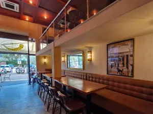 Beautifully Decorated Restaurant Venue for Events in Cannes