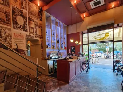 Beautifully Decorated Restaurant Venue for Events in Cannes