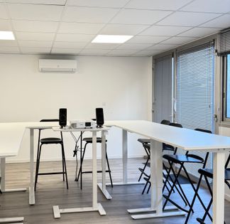 Spacious Meeting Room for Hire in Lormont | Up to 20 People