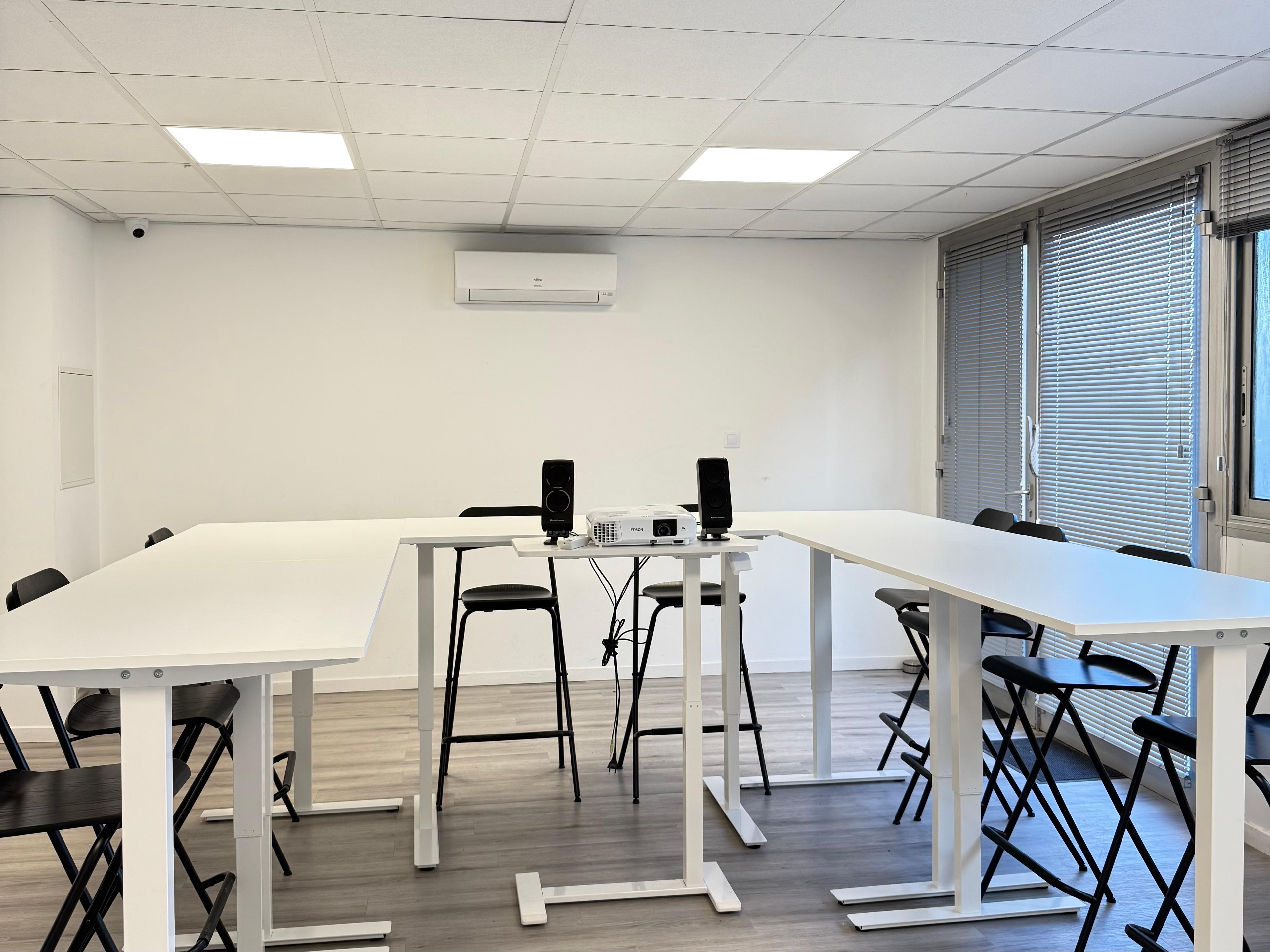 Salle 30 m² Lormont