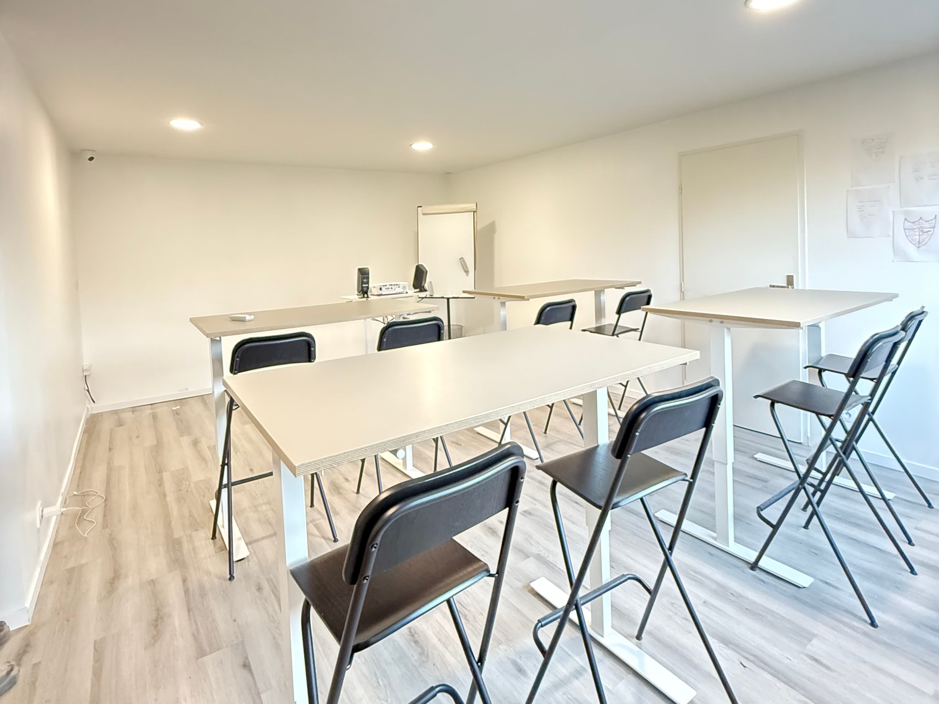 Spacious Meeting Room for Hire in Lormont | Up to 20 People