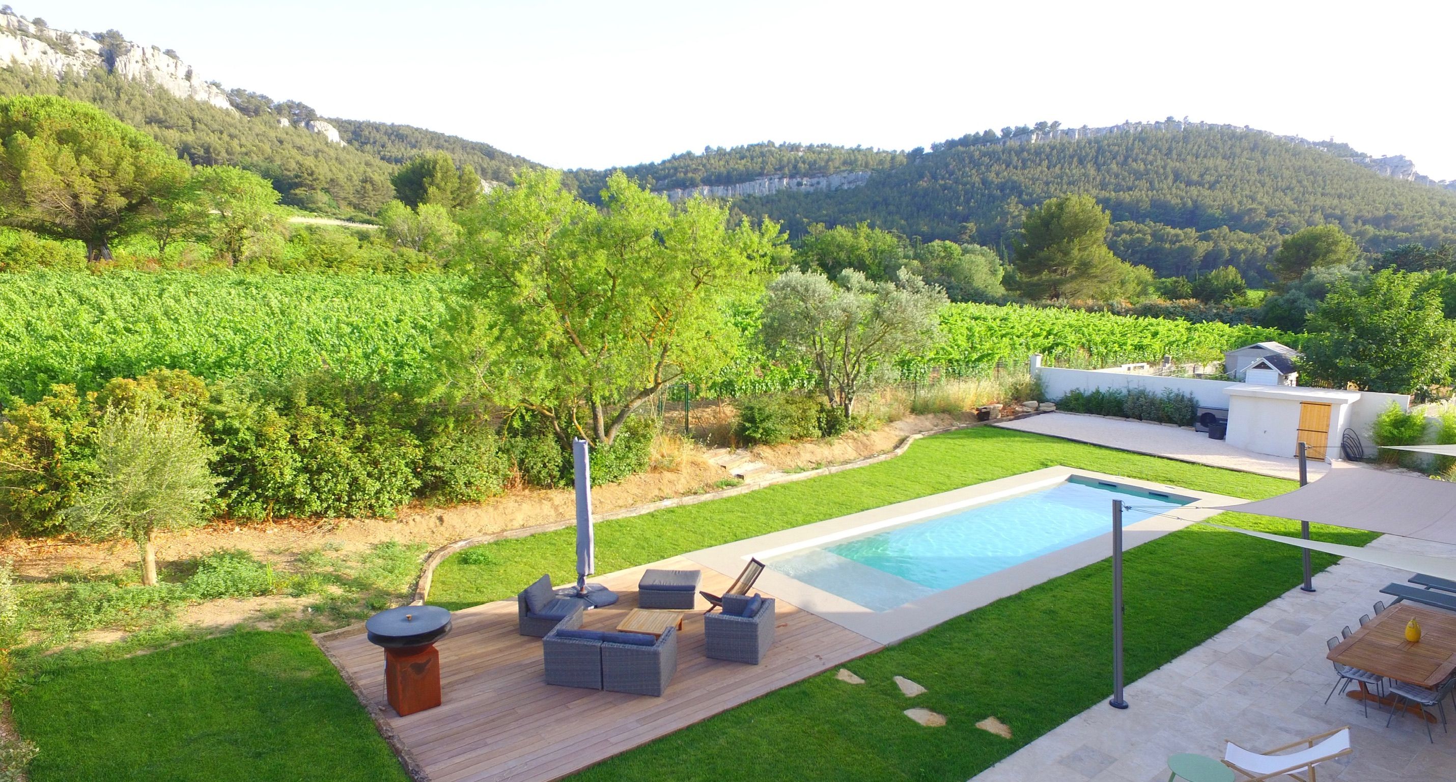 Villa Provençale Moderne pour Événements au Milieu des Vignes