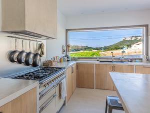Villa Provençale Moderne pour Événements au Milieu des Vignes