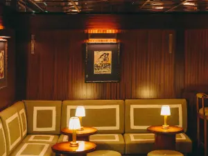 Confidential Bar for Events in Paris