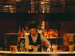 Confidential Bar for Events in Paris
