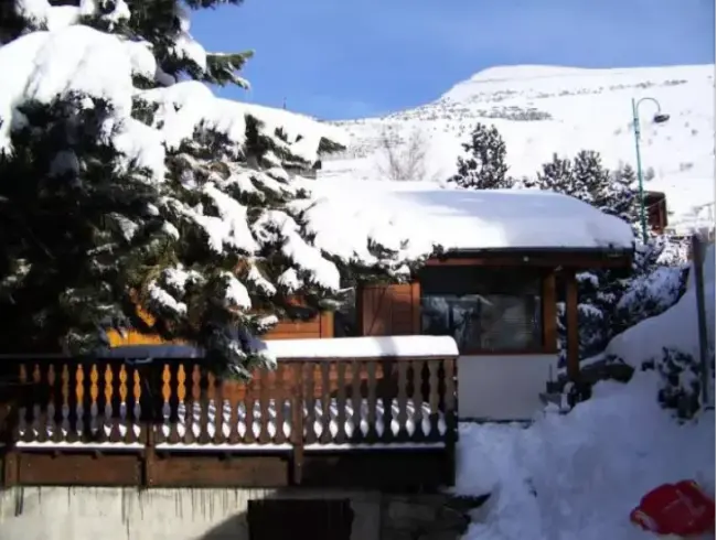 Luxury Ski-in Ski-out Chalet in Les 2 Alpes | 6 Bedrooms