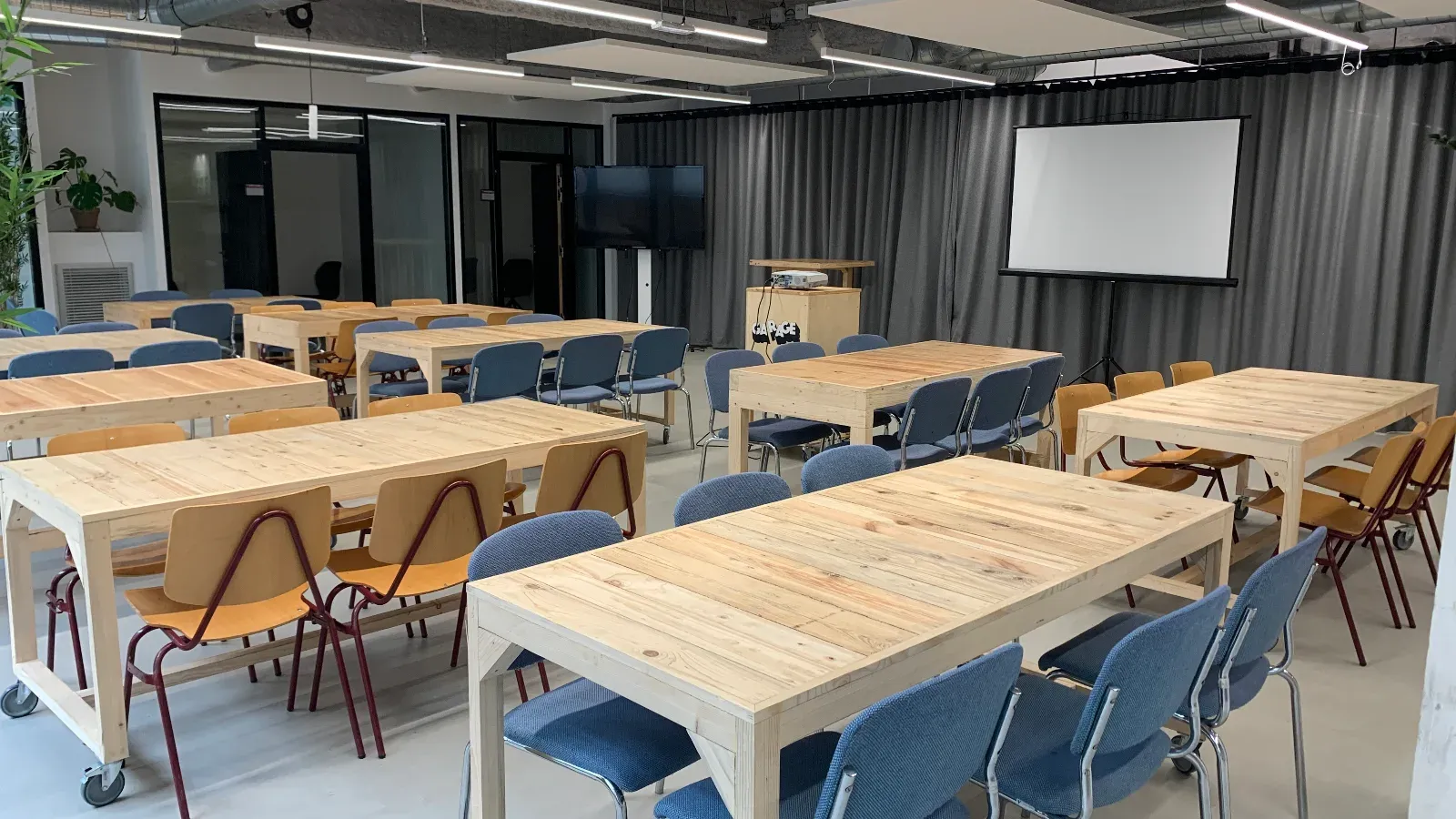 Lieu Modulaire Hybride à Lille : Espace Adaptable pour Événements