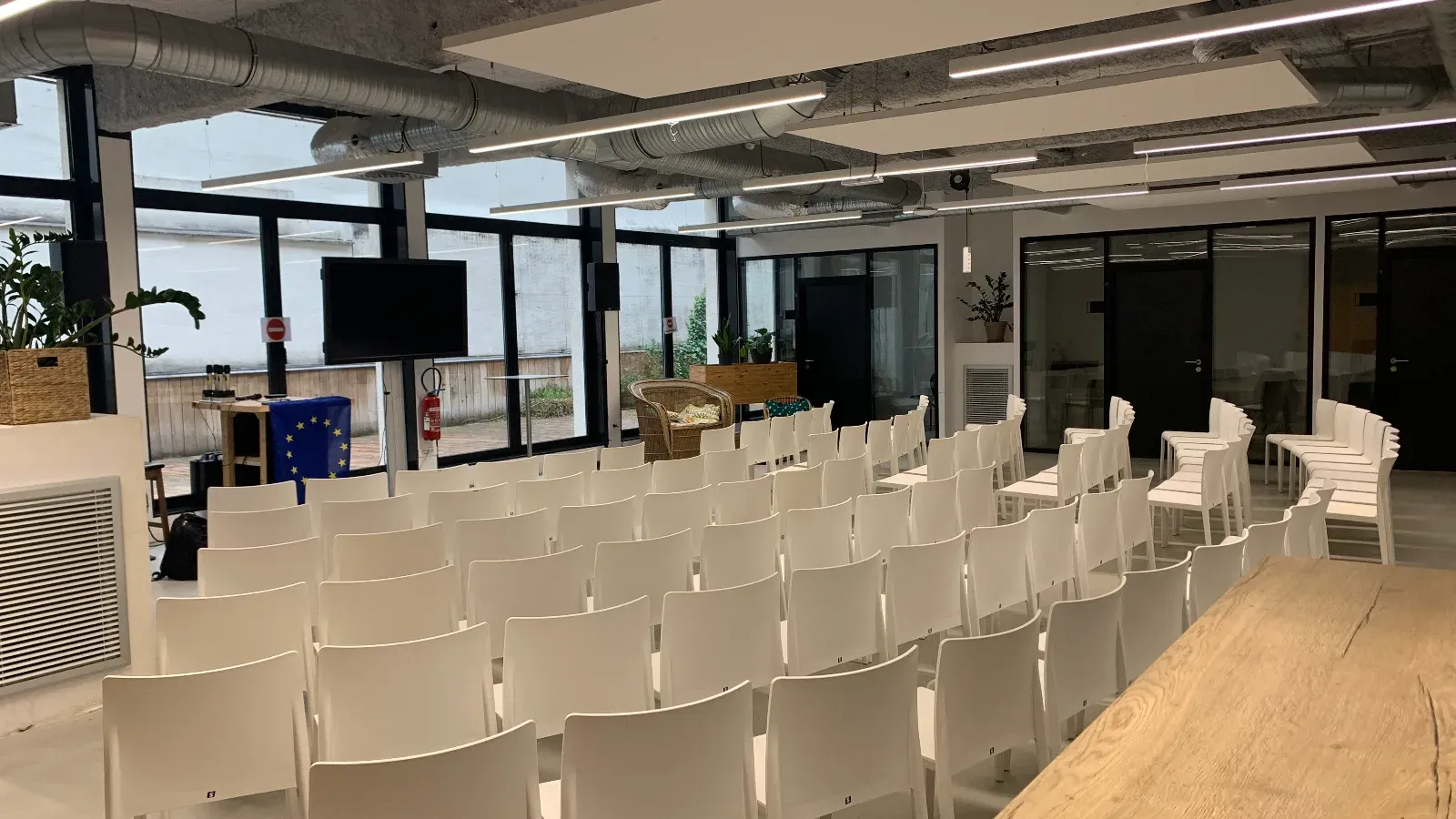 Lieu Modulaire Hybride à Lille : Espace Adaptable pour Événements