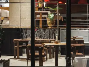 Elegant Marseille Restaurant with Terrace for Events & Catering