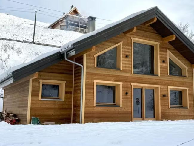 Charming Mountain Chalet - 5 Bedrooms for Events in Beuil