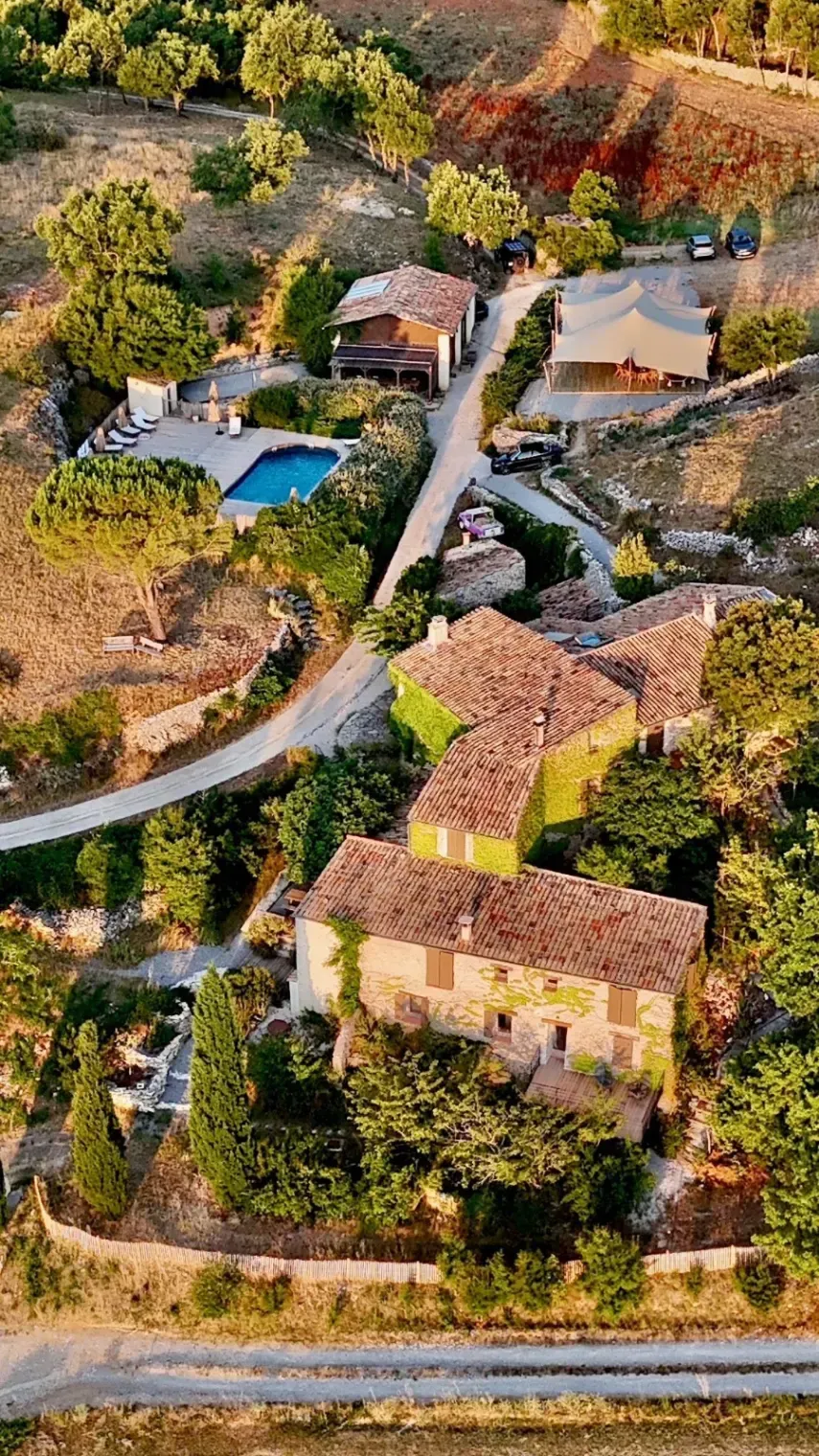 Authentic Provencal Mas with Heated Pool & Mountain Views