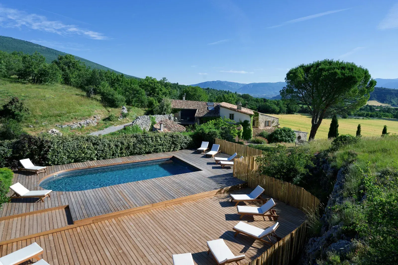 Authentic Provencal Mas with Heated Pool & Mountain Views