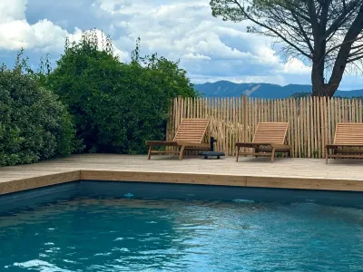 Authentic Provencal Mas with Heated Pool & Mountain Views