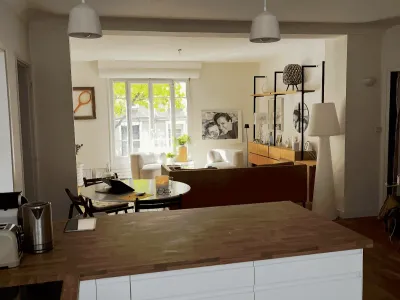 Elegant Light-Filled Apartment for Events & Productions in Nantes