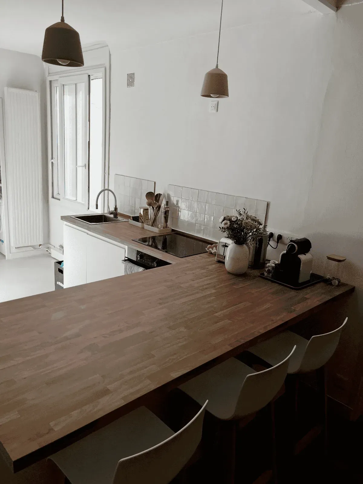 Elegant Light-Filled Apartment for Events & Productions in Nantes