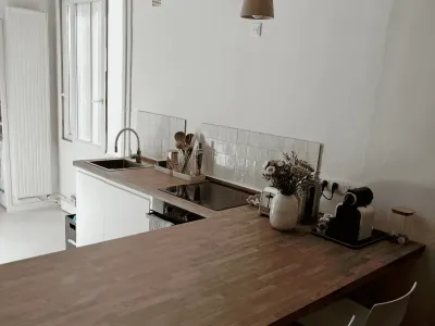 Elegant Light-Filled Apartment for Events & Productions in Nantes