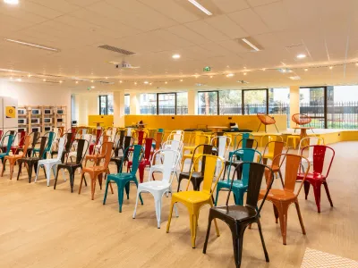 Modern Event Space in Villeurbanne Training Rooms & Seminar Venue