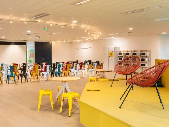 Modern Event Space in Villeurbanne Training Rooms & Seminar Venue