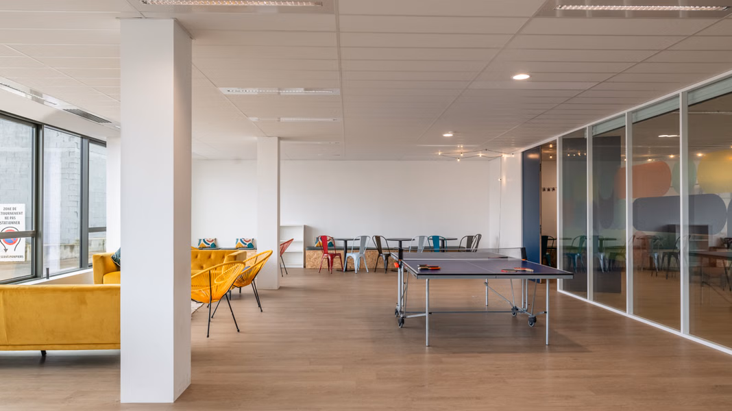 Modern Event Space in Villeurbanne Training Rooms & Seminar Venue