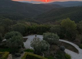 Le Château: 350-Hectare Estate for Shootings, Seminars and Events