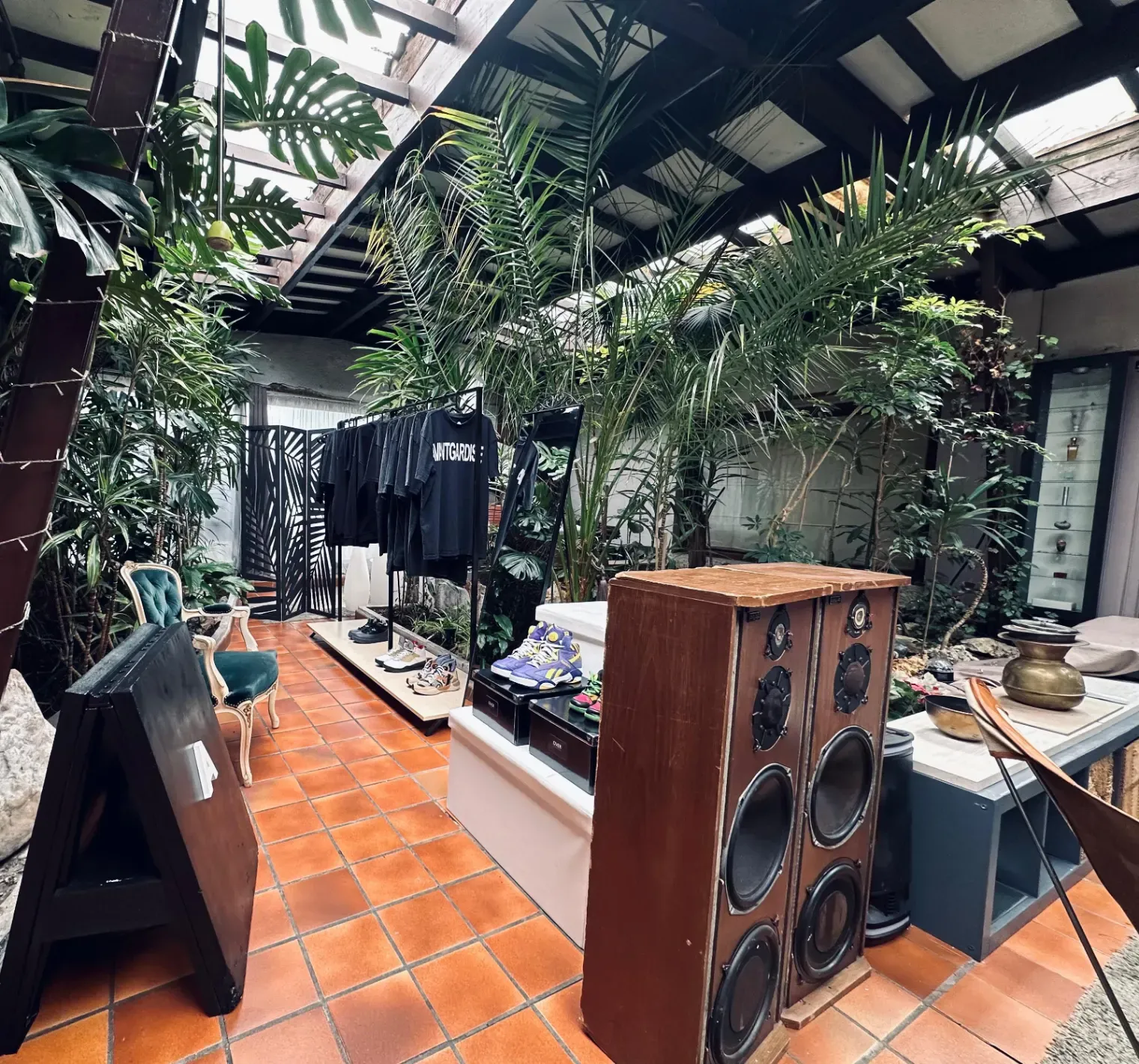 Film Shoot & Event Venue in Villeparisis Natural Light & Versatile Spaces