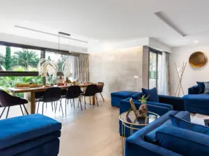Luxury Villa Apartment with Sea View Terrace in Cannes