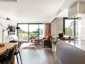 Luxury 132 sqm Apartment with Sea View in Cannes