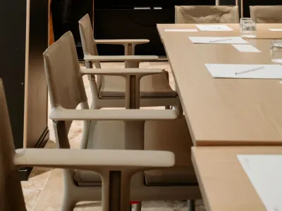 5-Star Arcachon Hotel: Elegant Seminar Room for Business Events