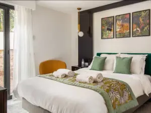 Luxury 3-Bedroom Apartment with Terrace in Cannes