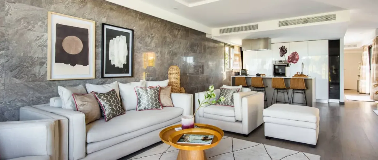 Luxury 2-Bedroom Apartment with Sea View in Cannes