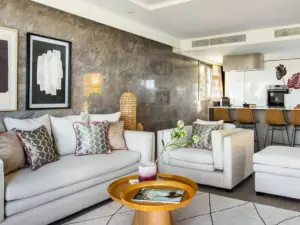Luxury 2-Bedroom Apartment with Sea View in Cannes