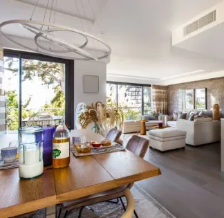 Appartement Luxueux 2 Chambres avec Vue sur Mer à Cannes