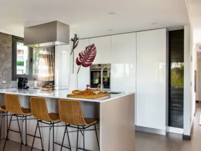 Appartement Luxueux 2 Chambres avec Vue sur Mer à Cannes